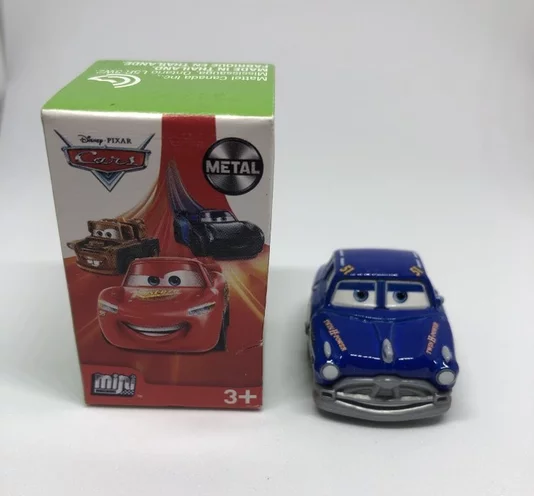 Cars mini racer autíčko mini, disney, pixar, cars on the road Disney Pixar Cars Mini Racer DIRT TRACK FABULOUS HUDSON HORNET s.2021 47