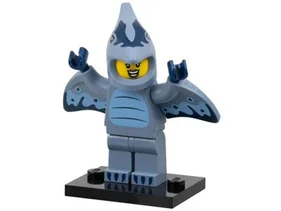Pterodactyl Costume Fan 6